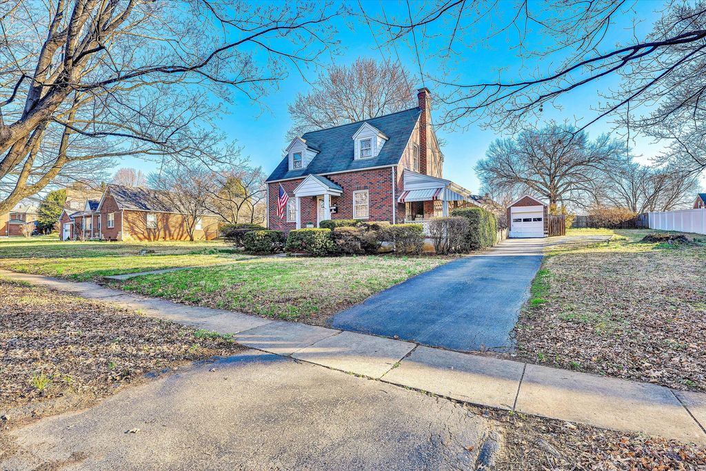 3339 Collingwood ST, Roanoke, VA 24012