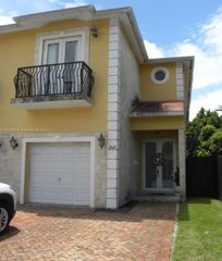 3532 SW 23rd Ter, Miami, FL 33145