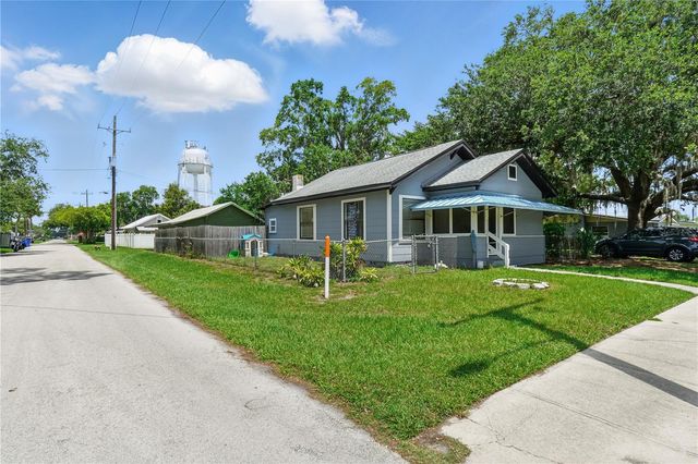 1322 NEW YORK AVENUE, St Cloud, FL 34769