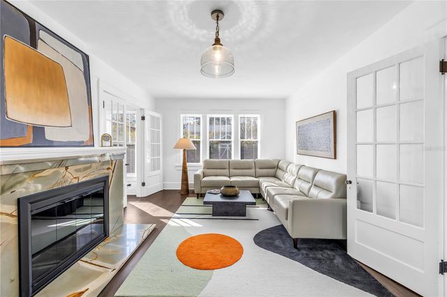 2320 5TH STREET N, St Petersburg, FL 33704