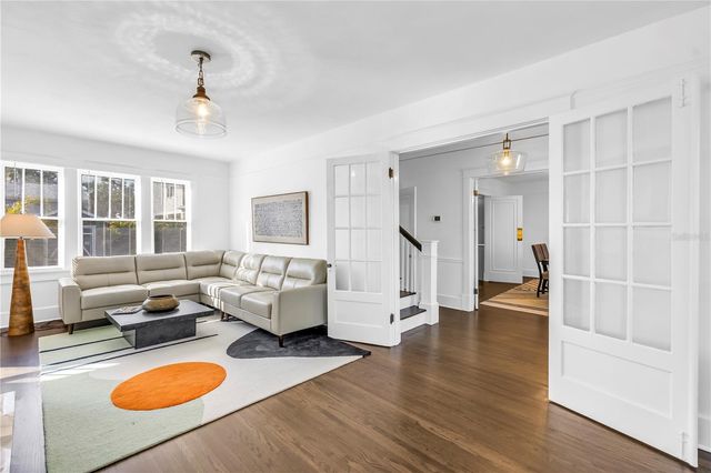 2320 5TH STREET N, St Petersburg, FL 33704