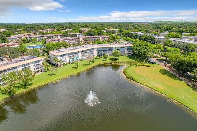 3205 Portofino Point B4, Coconut Creek, FL 33066