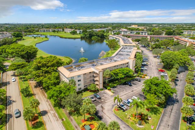 3205 Portofino Point B4, Coconut Creek, FL 33066