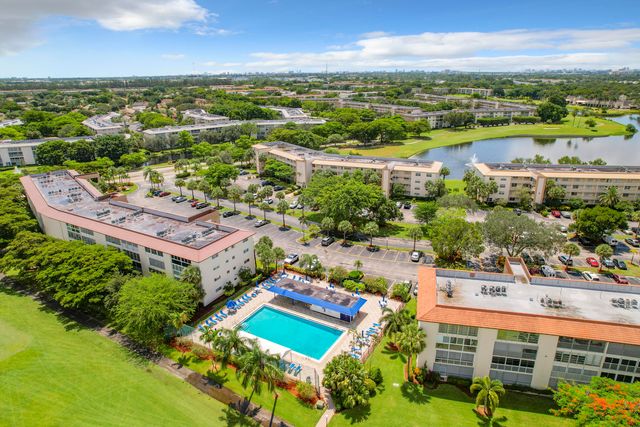 3205 Portofino Point B4, Coconut Creek, FL 33066