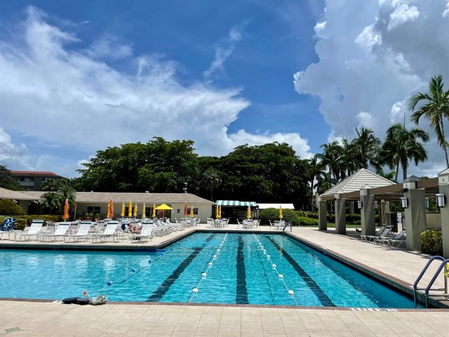 3205 Portofino Point B4, Coconut Creek, FL 33066