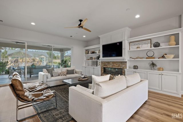 13310 Dali Avenue, Bakersfield, CA 93314