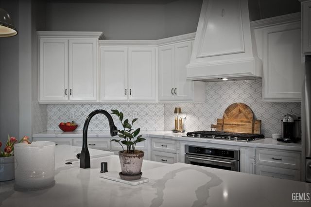 13310 Dali Avenue, Bakersfield, CA 93314