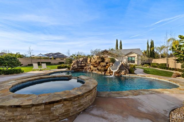 13310 Dali Avenue, Bakersfield, CA 93314