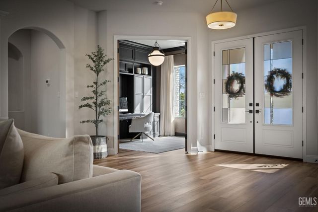 13310 Dali Avenue, Bakersfield, CA 93314