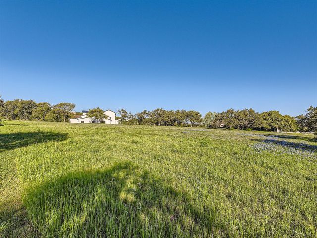 27209 Waterfall Hill PKWY, Spicewood, TX 78669