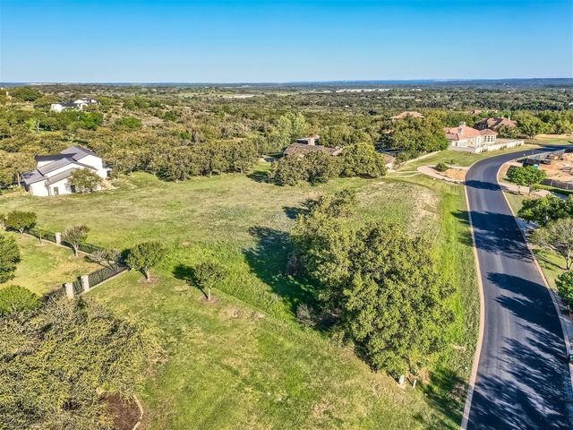 27209 Waterfall Hill PKWY, Spicewood, TX 78669