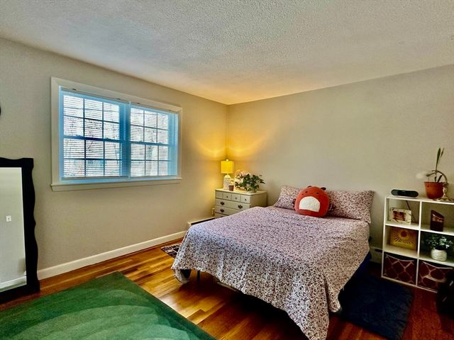 25 Arlington Rd 2-4, Woburn, MA 01801