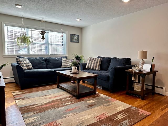 25 Arlington Rd 2-4, Woburn, MA 01801