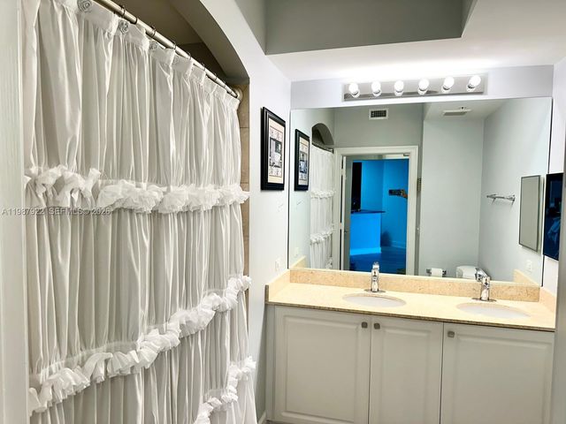 1660 Renaissance Commons Blvd 2606, Boynton Beach, FL 33426