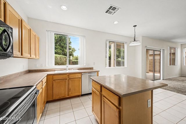 9359 W DEANNA Drive, Peoria, AZ 85382