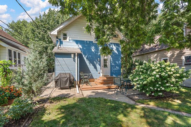 1086 Pleasant Avenue, Saint Paul, MN 55102
