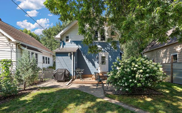 1086 Pleasant Avenue, Saint Paul, MN 55102
