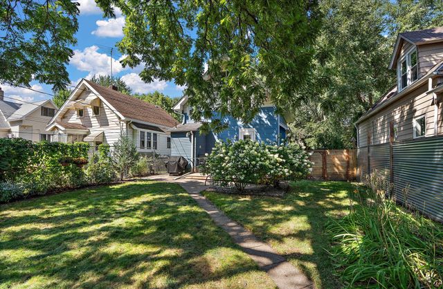 1086 Pleasant Avenue, Saint Paul, MN 55102