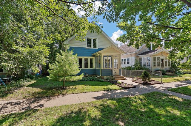 1086 Pleasant Avenue, Saint Paul, MN 55102