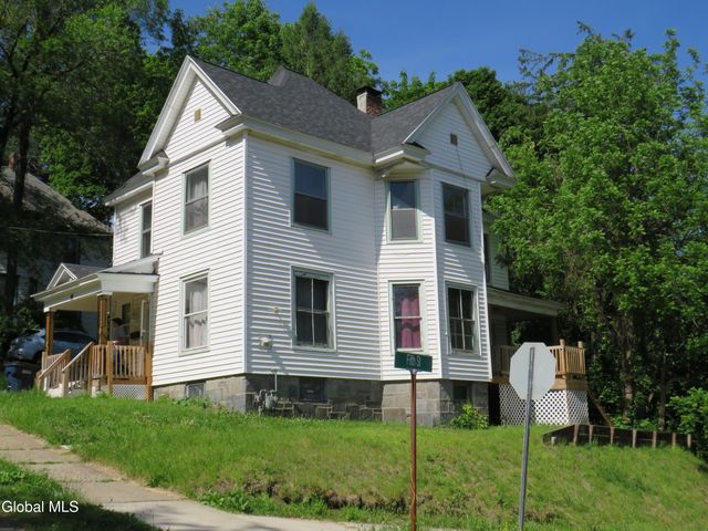 58 Woodside Avenue, Gloversville, NY 12078