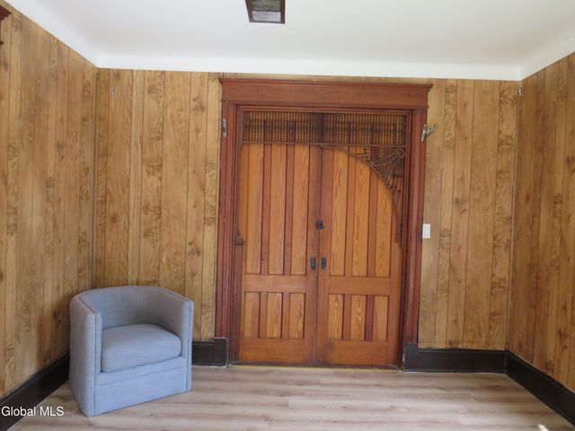 58 Woodside Avenue, Gloversville, NY 12078
