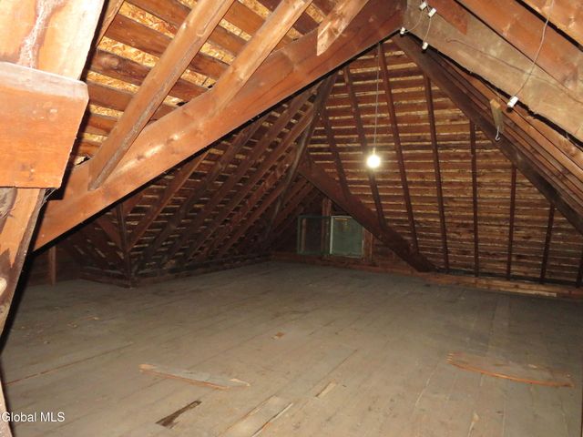 58 Woodside Avenue, Gloversville, NY 12078