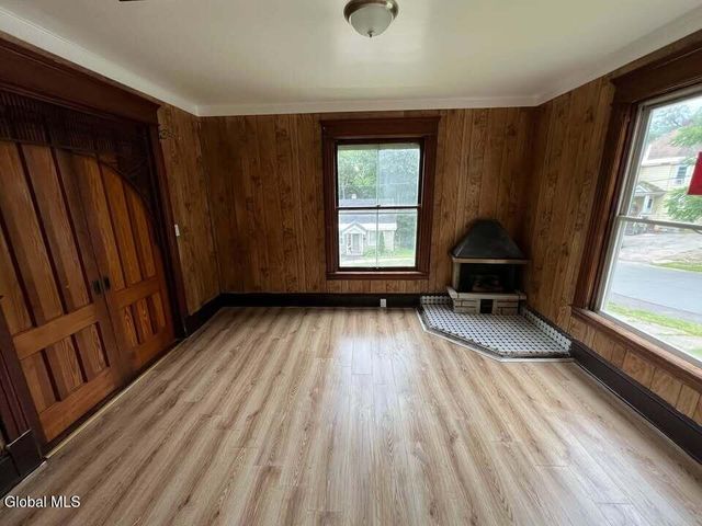 58 Woodside Avenue, Gloversville, NY 12078