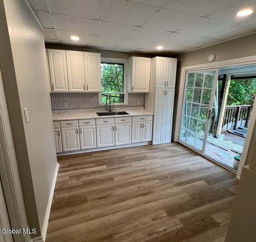 58 Woodside Avenue, Gloversville, NY 12078