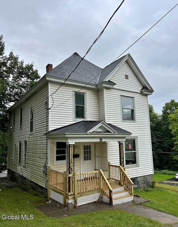 58 Woodside Avenue, Gloversville, NY 12078