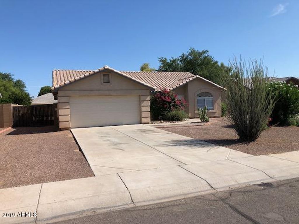 2894 E Pony Court, Gilbert, AZ 85295