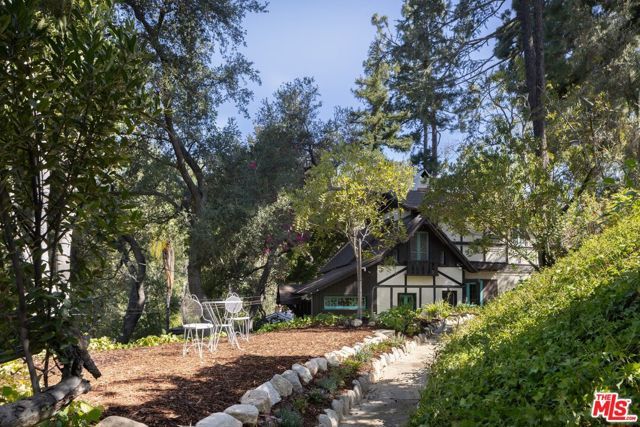 485 Madeline Drive, Pasadena, CA 91105