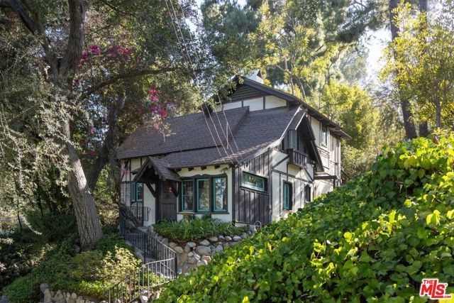 485 Madeline Drive, Pasadena, CA 91105