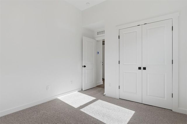 505 Hutton Road, Yukon, OK 73099