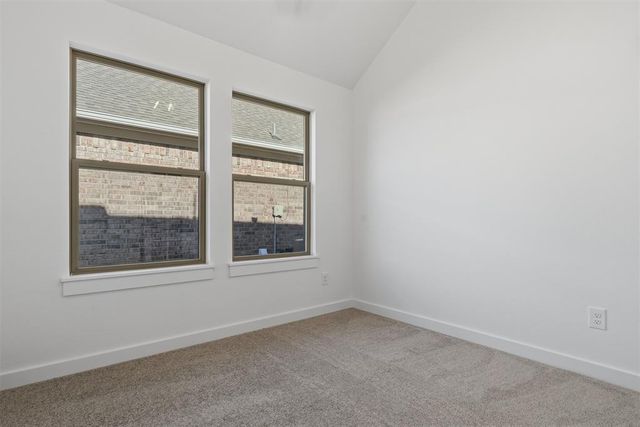 505 Hutton Road, Yukon, OK 73099