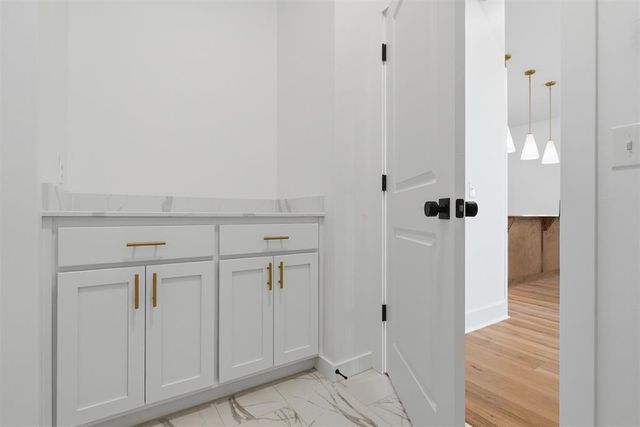 505 Hutton Road, Yukon, OK 73099