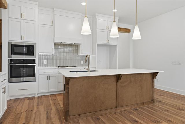 505 Hutton Road, Yukon, OK 73099