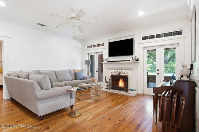 940 2nd Street, Gulfport, MS 39501