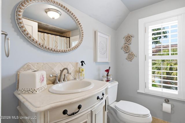 940 2nd Street, Gulfport, MS 39501