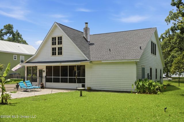 940 2nd Street, Gulfport, MS 39501