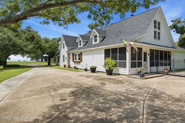 940 2nd Street, Gulfport, MS 39501