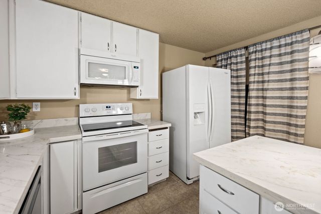 32405 1st Place S, Federal Way, WA 98003