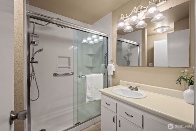 32405 1st Place S, Federal Way, WA 98003