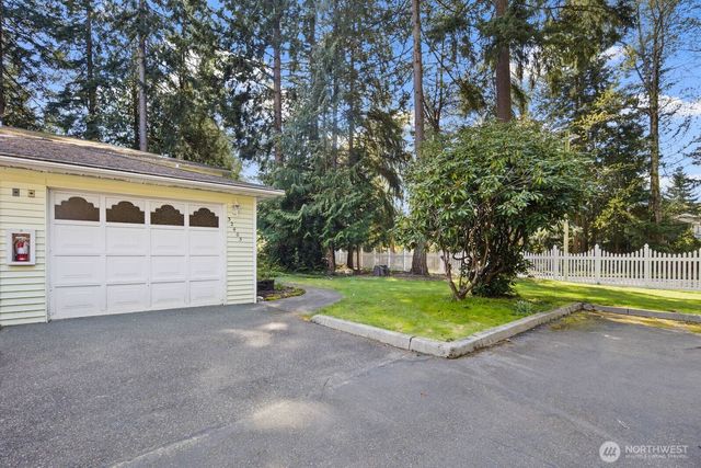 32405 1st Place S, Federal Way, WA 98003