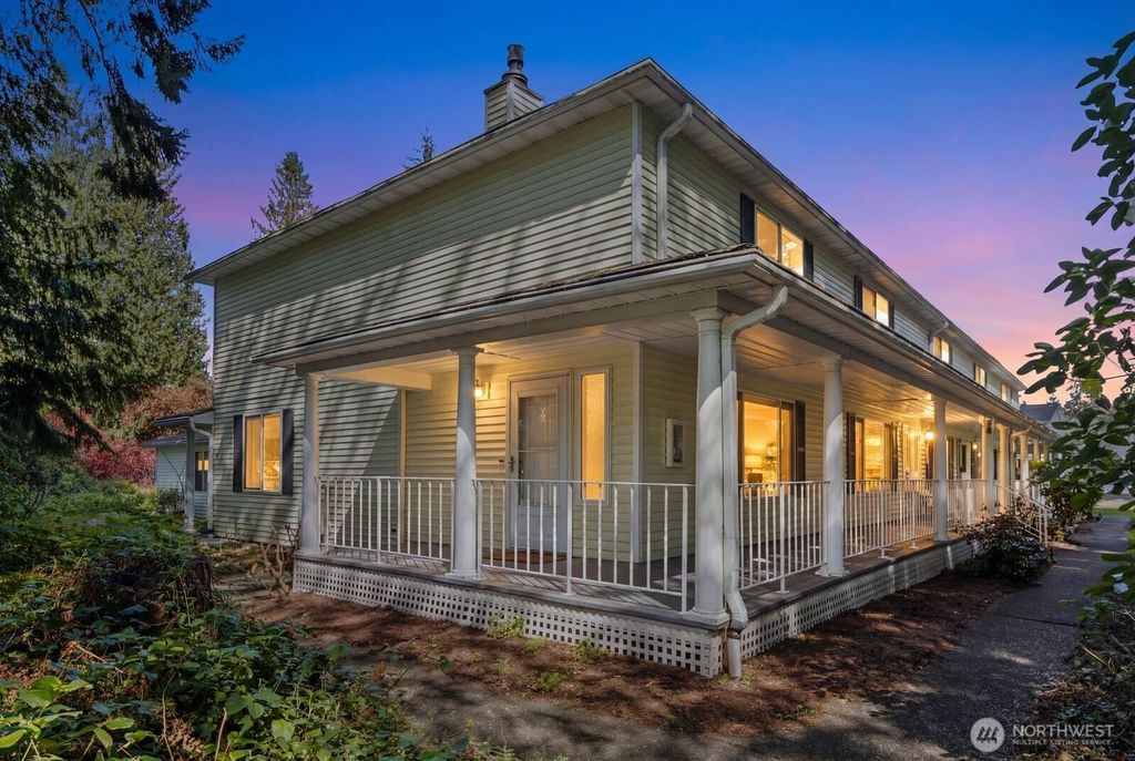 32405 1st Place S, Federal Way, WA 98003