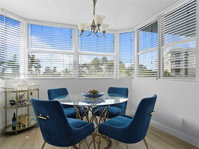 16546 NE 26th Avenue 4G, North Miami Beach, FL 33160