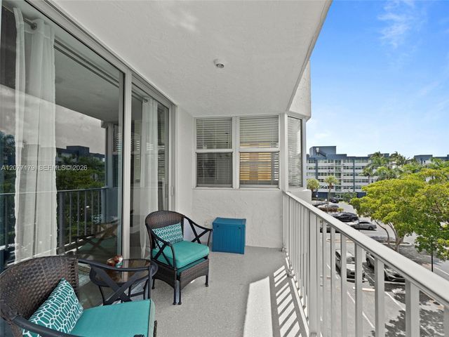 16546 NE 26th Avenue 4G, North Miami Beach, FL 33160