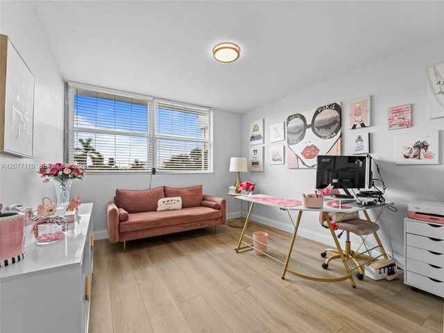 16546 NE 26th Avenue 4G, North Miami Beach, FL 33160