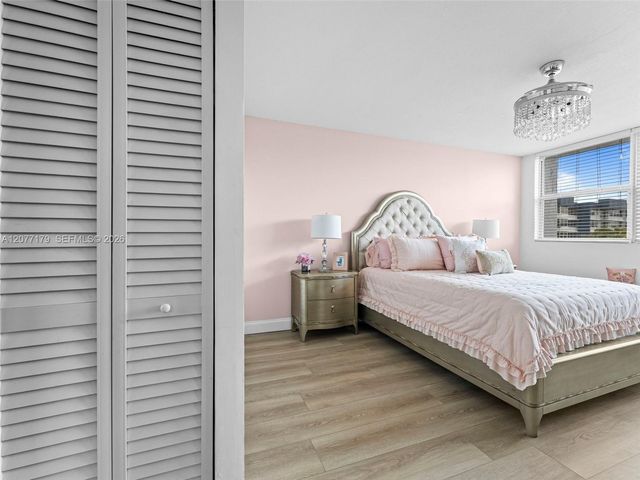 16546 NE 26th Avenue 4G, North Miami Beach, FL 33160