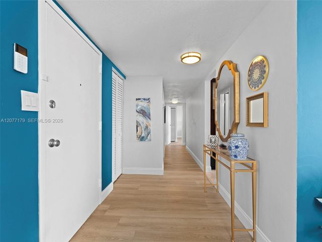 16546 NE 26th Avenue 4G, North Miami Beach, FL 33160