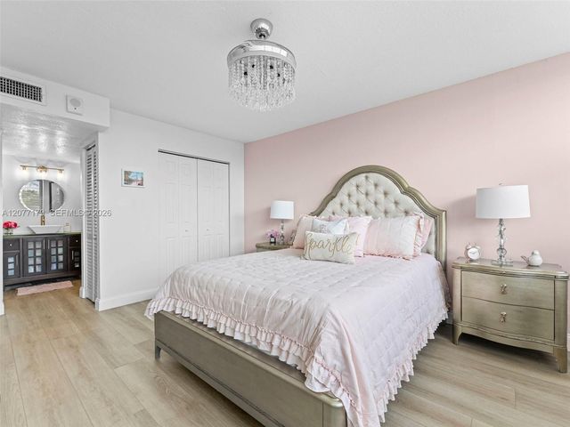 16546 NE 26th Avenue 4G, North Miami Beach, FL 33160